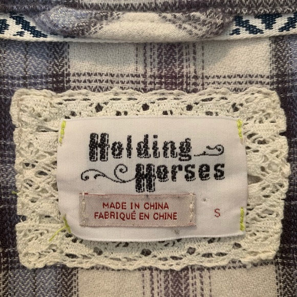 Soft flannel with peekaboo back - Picture 5 of 6